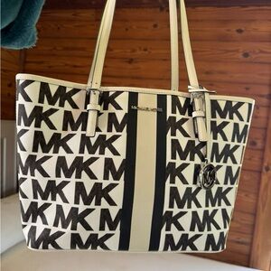 Michael Kors Black and Cream Signature Tote